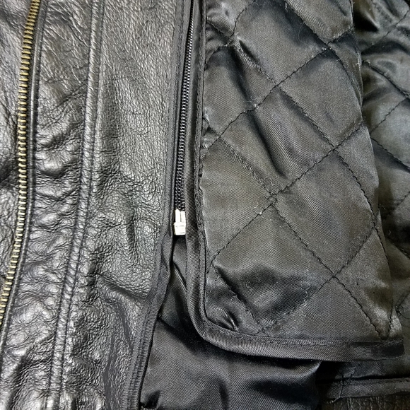Coft & Barrow black leather winter jacket with removable faux fur trimmed hood. - Picture 13 of 13
